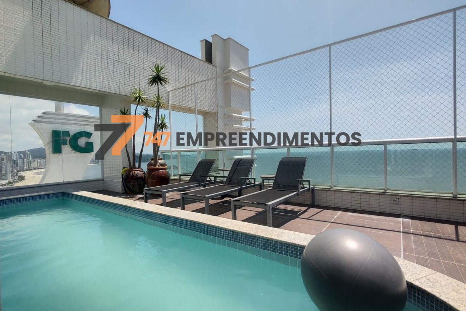 Piscina na cobertura
