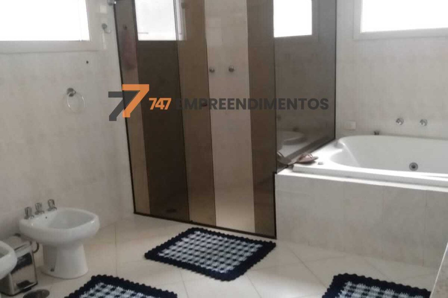 Banheiro com hidromassagem