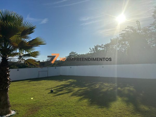 Campo de futebol na casa
