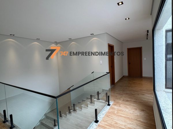 Hall superior