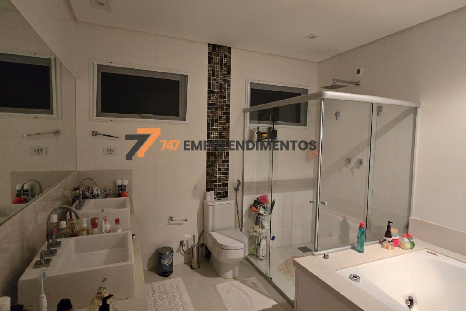 Banheiro com hidromassagem